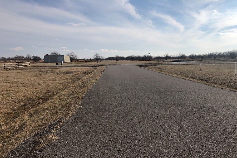 2nd image of 28455 Kole Rd