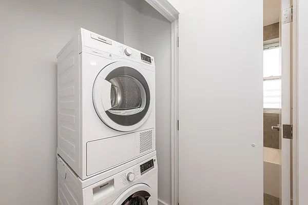 Rented by Nooklyn NYC LLC | media 23