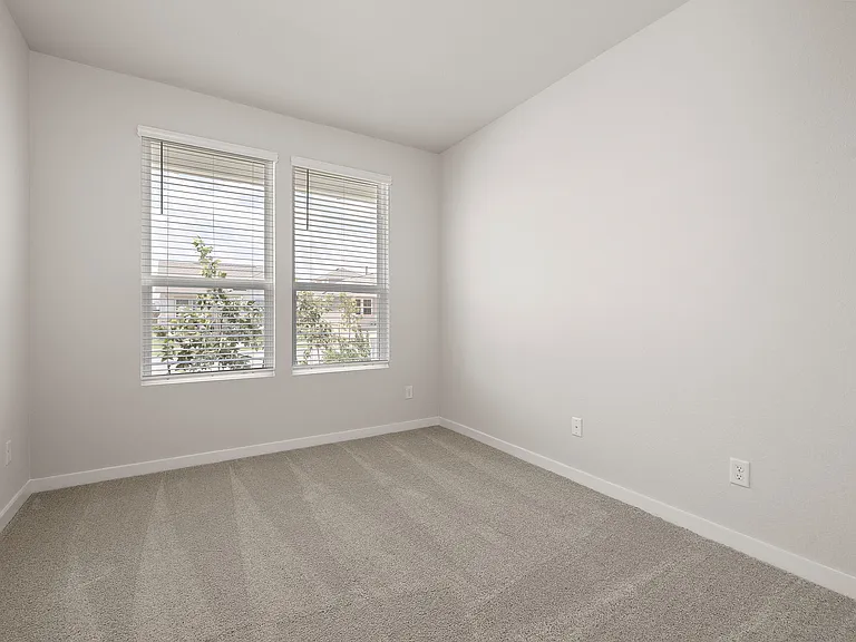 2415 Ekvall Dr — Photo 19