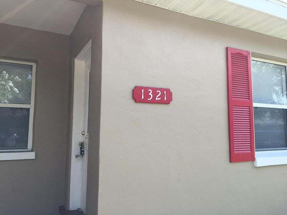 1st image of 1321 Overlea St
