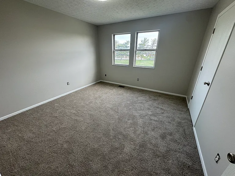 2069 Bridlewood Blvd — Photo 10