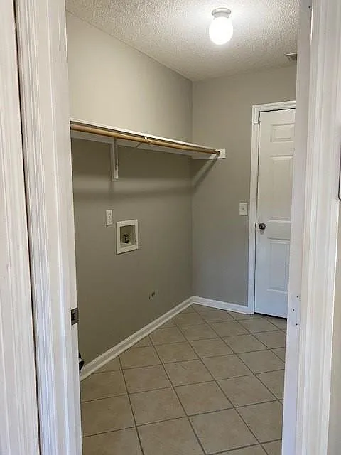 41 Parkside Dr — Photo 4