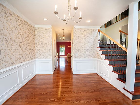 5th image of 104 Copeland Rd