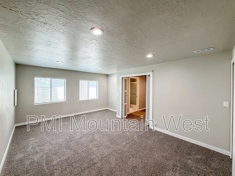 1424 S Mountain View Ct — Photo 15