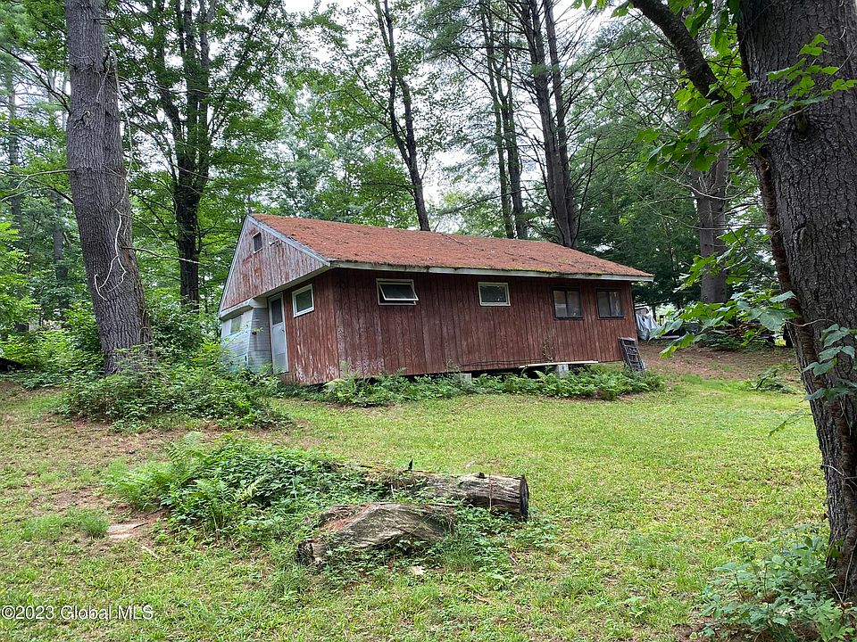 2nd image of 268 Woods Hollow Road