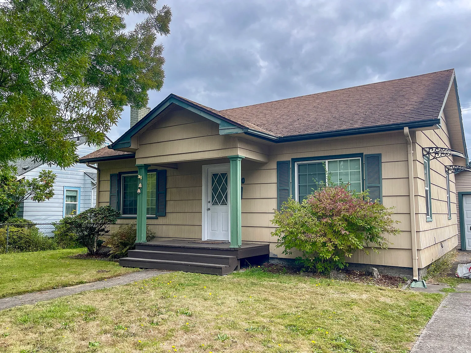 3 bed, 1076 sqft, $1,895 — Photo 1