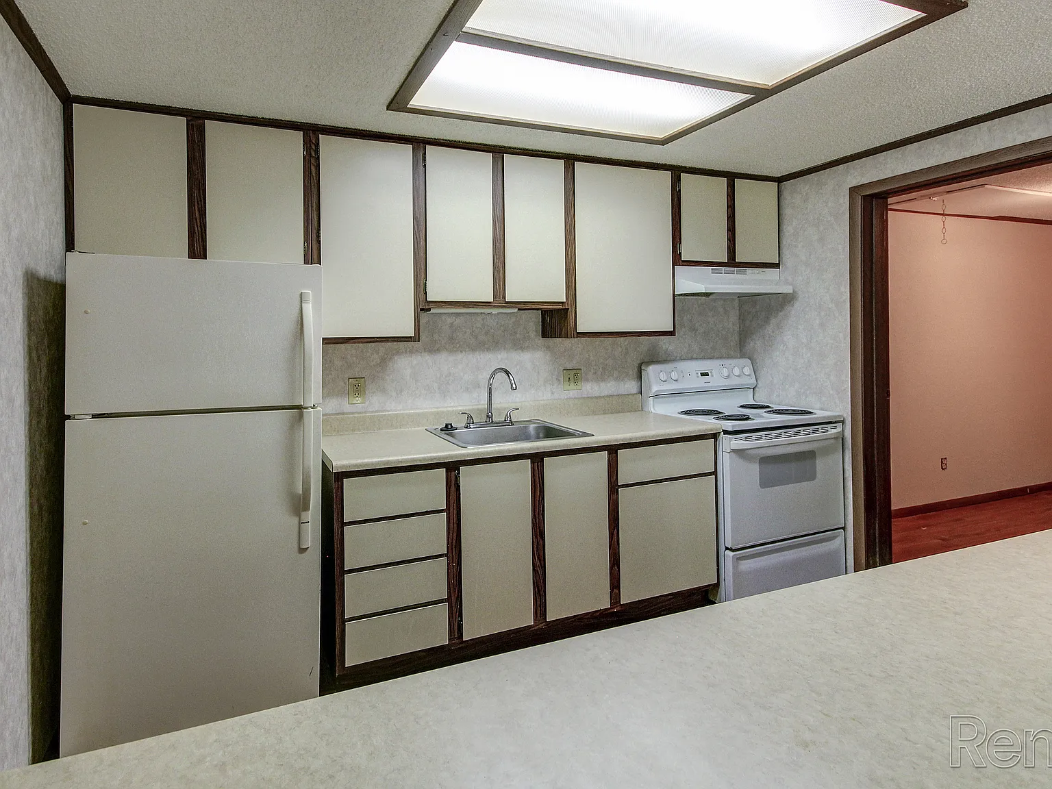 Heritage Apartments — Photo 2