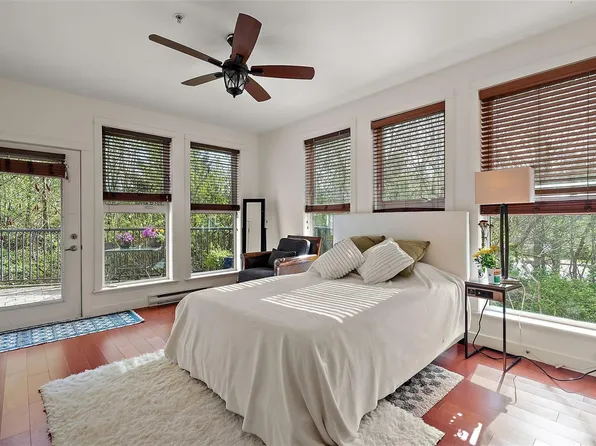 101 Nursery Hill Dr #104, View Royal, BC V9B 0H5