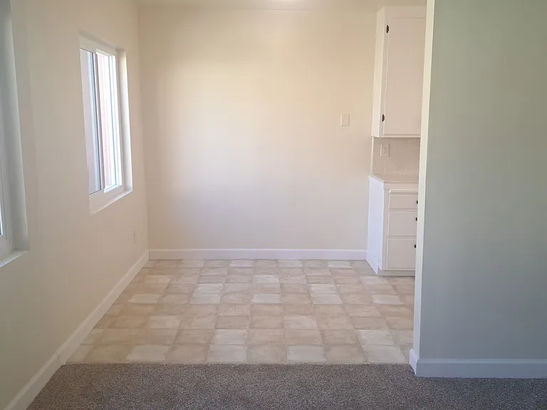 111 E Hammel St — Photo 17
