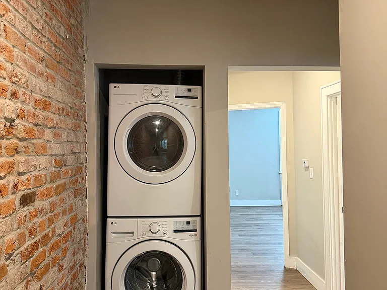 3537 Oregon Ave #2N — Photo 6