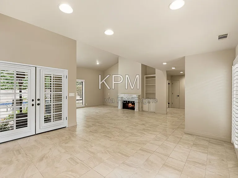 3342 Cove Cir — Photo 8