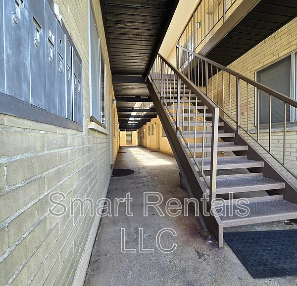 4304 Fairview Ave #B — Photo 14