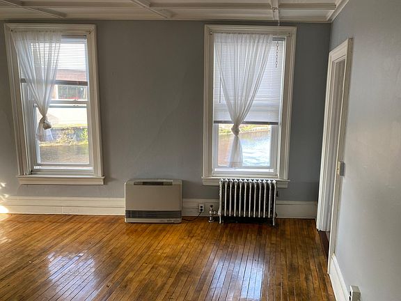 4th image of 1 Market St #2R