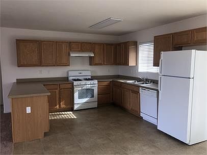 3rd image of 6061 Bagley Ave APT 30
