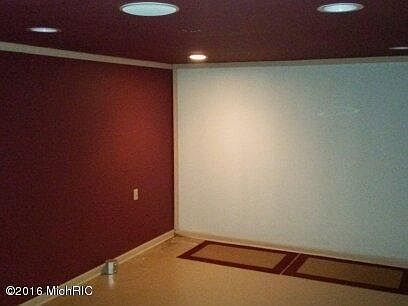 5th image of 261 Brownway