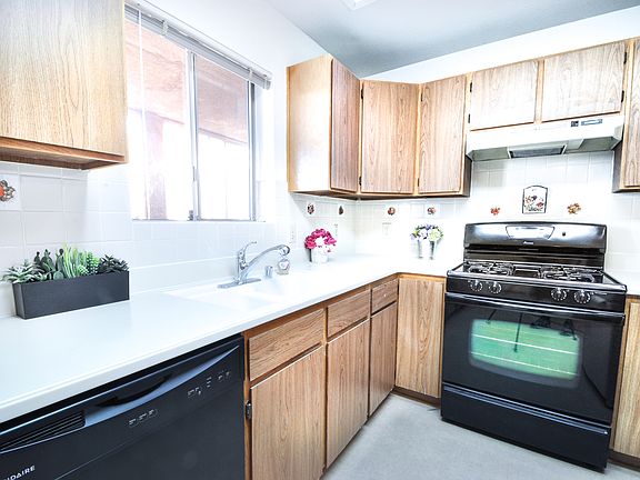 4th image of 24410 Crenshaw Blvd Unit 315