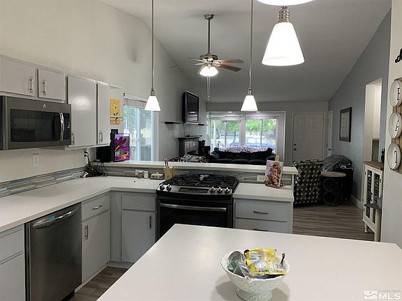 3rd image of 2440 Eastwood Dr