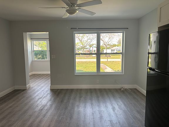 3rd image of 3741 21st St Floor 2