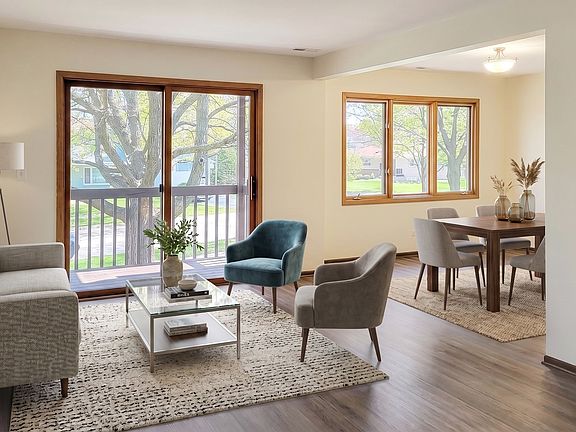 3rd image of 207 Uteg St APT 201