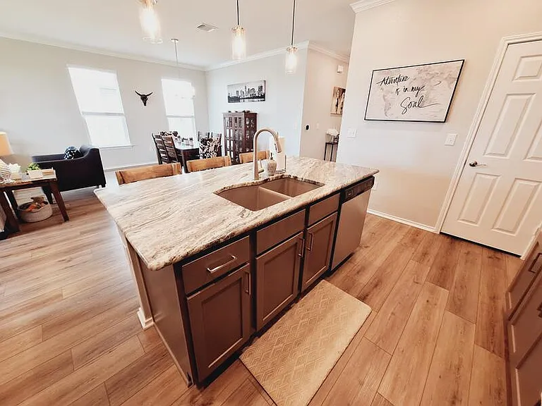 7911 Libretto Ln — Photo 18