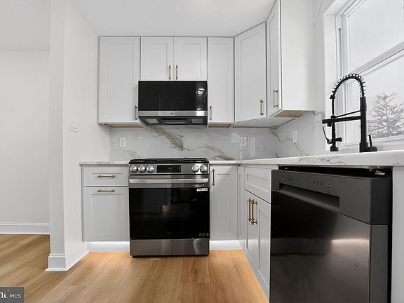 4th image of 306 Brentwood Rd