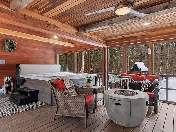 5th image of 16 Dogtown Road