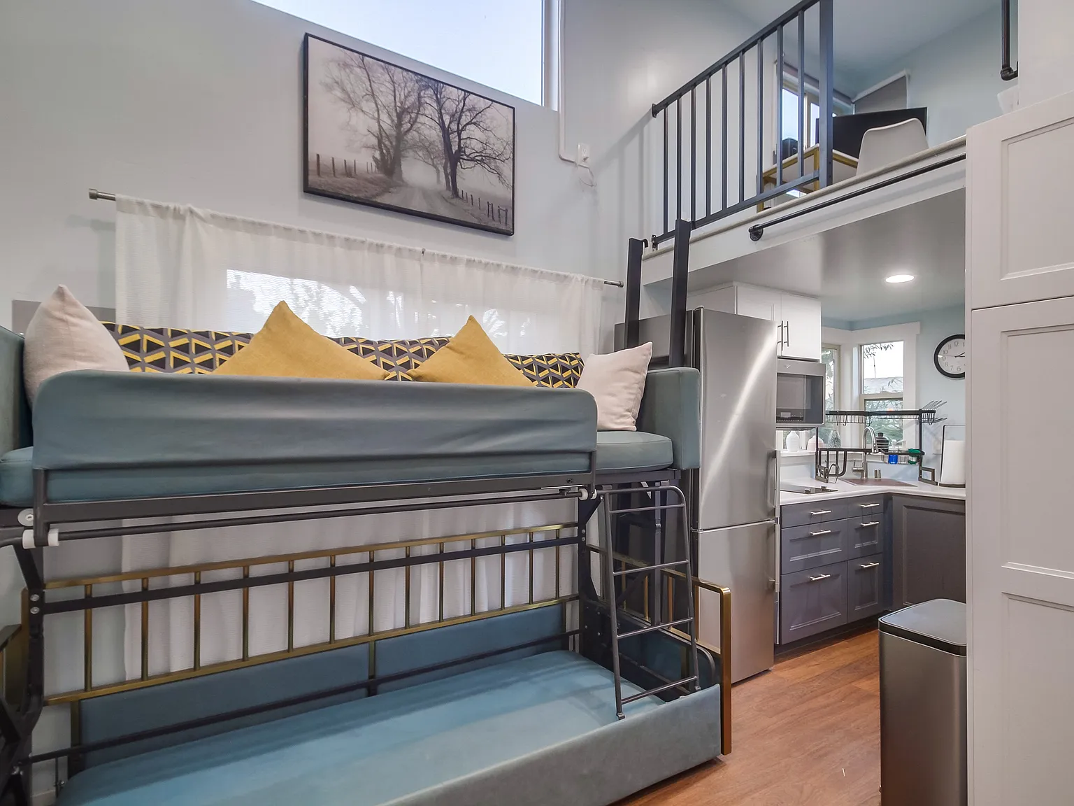 1509 Gregory St — Photo 3