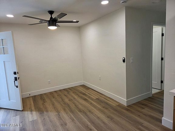 5th image of 824 N 11th Ave #2