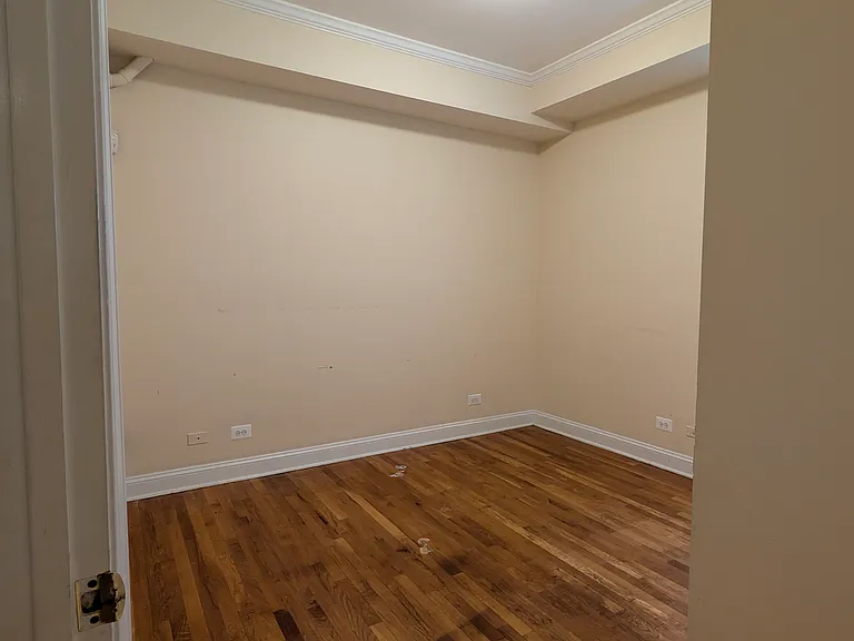 6937 N Oakley Ave #GE — Photo 10