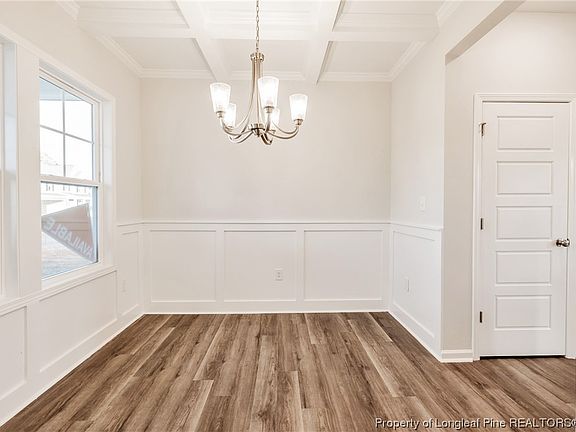 5th image of 155 Leona Dr