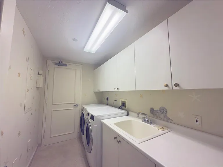 800 Ocean Dr #404 — Photo 13