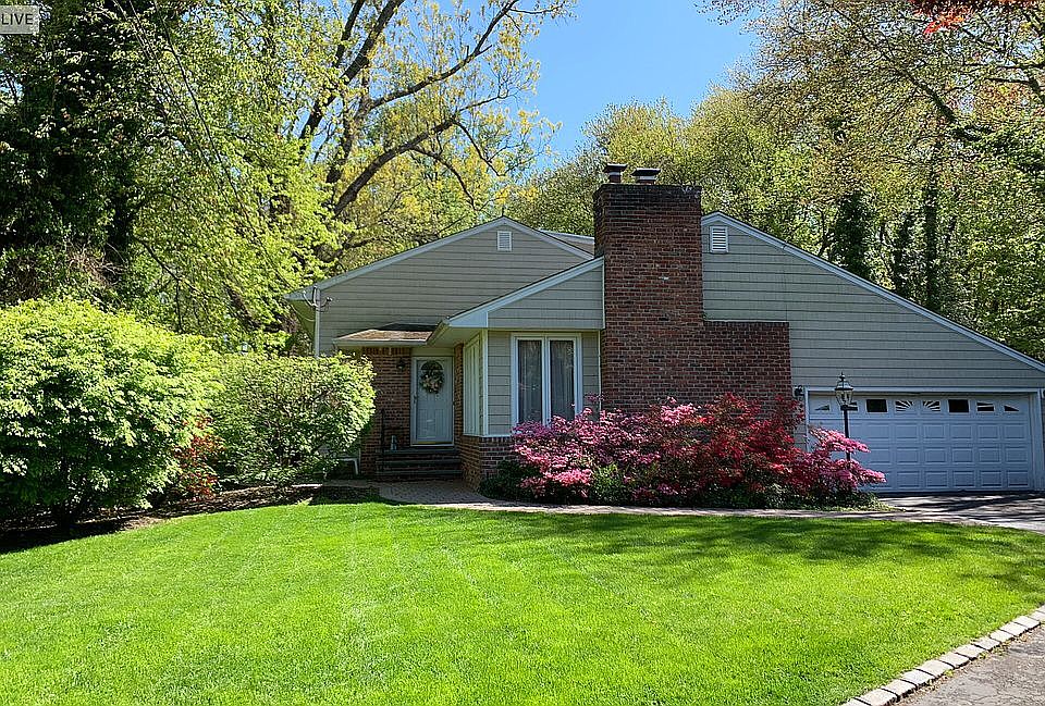 1st image of 22 Milford Dr