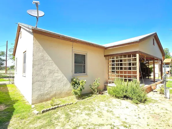 2006 Georgia St, Carlsbad, NM 88220