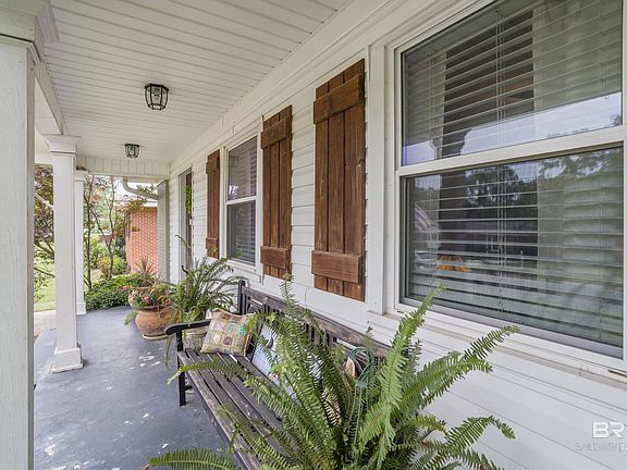 4th image of 2908 Brierwood Dr
