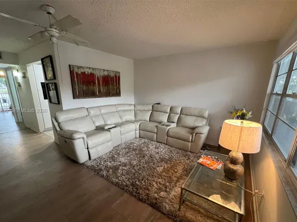 1301 SW 134th Way APT 208B, Hollywood, FL 33027