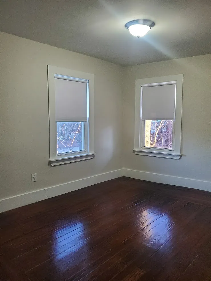 4 bed, 1000 sqft, $3,450 — Photo 2