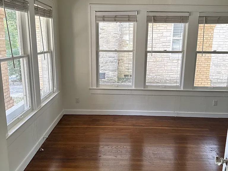 1522 Kings Hwy — Photo 10