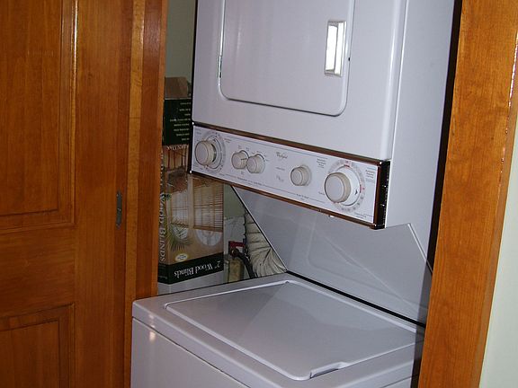 5th image of 305 W Lafayette St APT 05