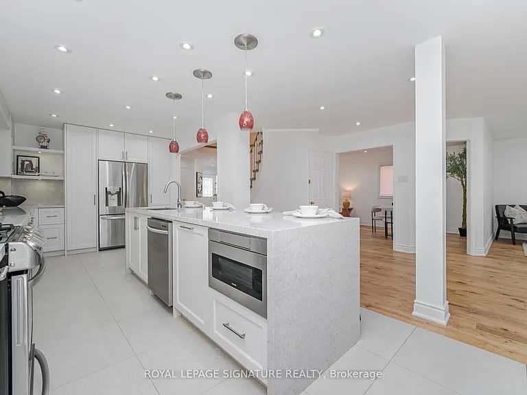 5217 Fallingbrook Dr — Photo 17