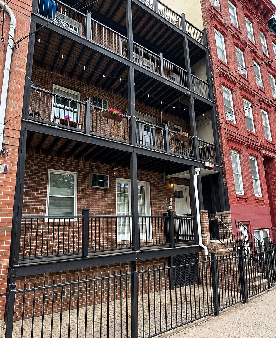 1 bed, $3,300 — Photo 1