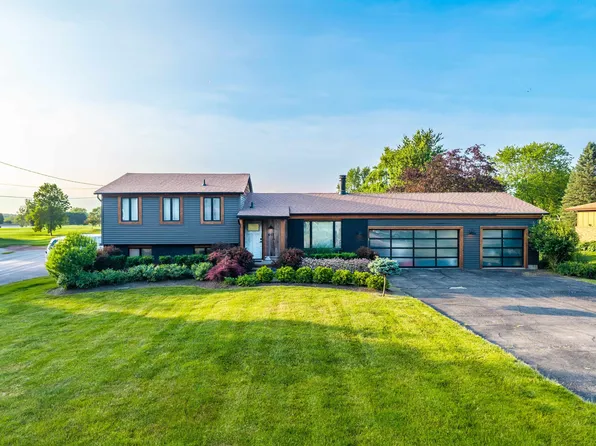 417 E Rolston Rd, Linden, MI 48451