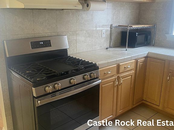4th image of 2510 Maywood Dr