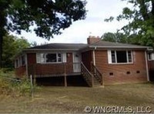 5 Bear Creek Pl, Asheville, NC 28806