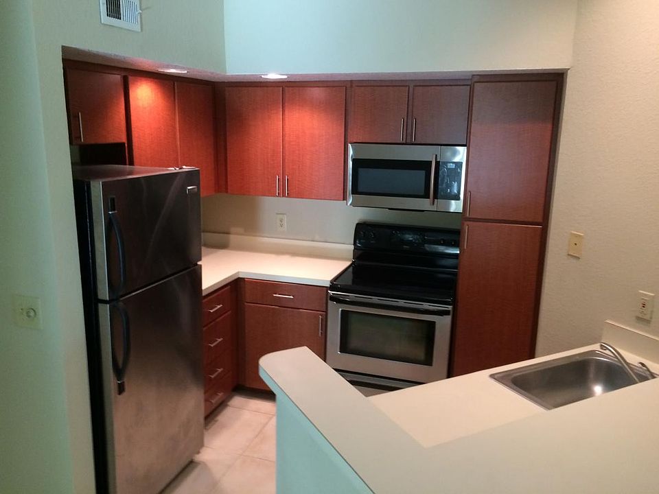 1st image of 12430 Vista Isles Dr APT 1321