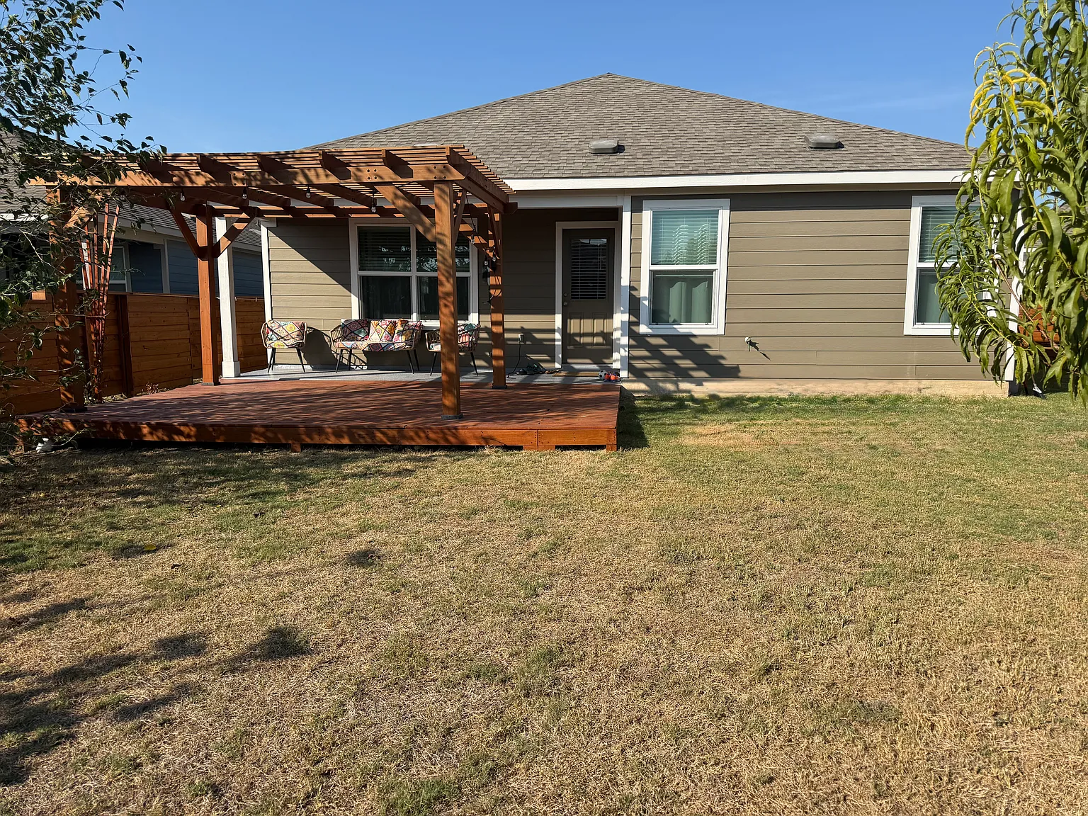 3 bed, 1913 sqft, $2,395 — Photo 4