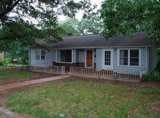 17 Grandview St, Granite Falls, NC 28630