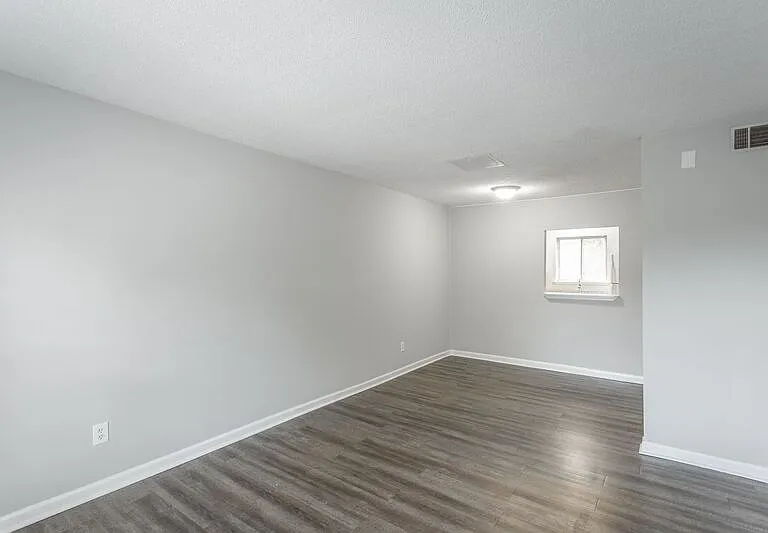 4405 Delashmitt Road — Photo 5