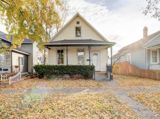 1913 Pershing Blvd, Clinton, IA 52732