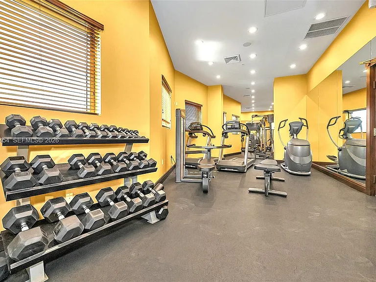 16275 Collins Ave #XX01 — Photo 19
