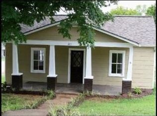 611 C St, Lenoir City, TN 37771